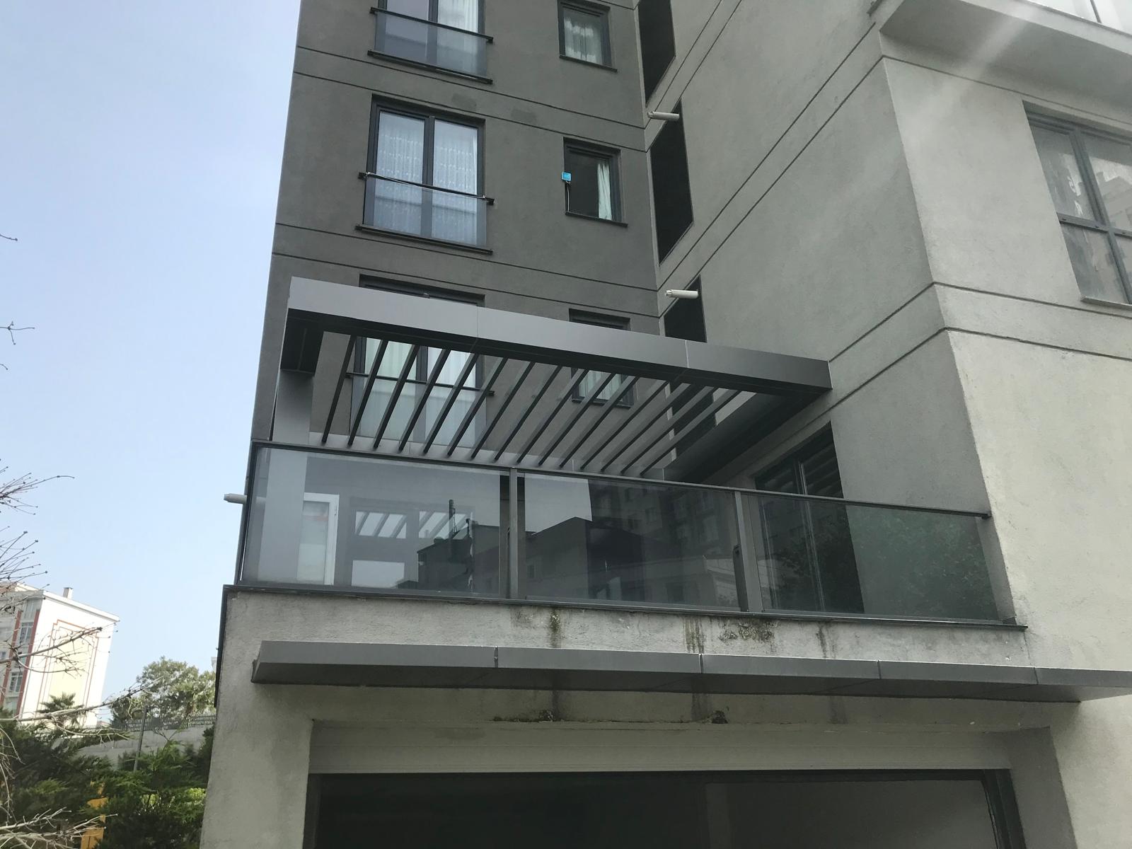 Kış Bahçesi Ve Giyotin 63